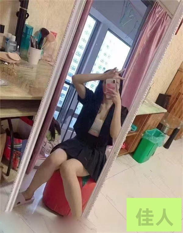 043002uzytu7uightuyhhr.jpg