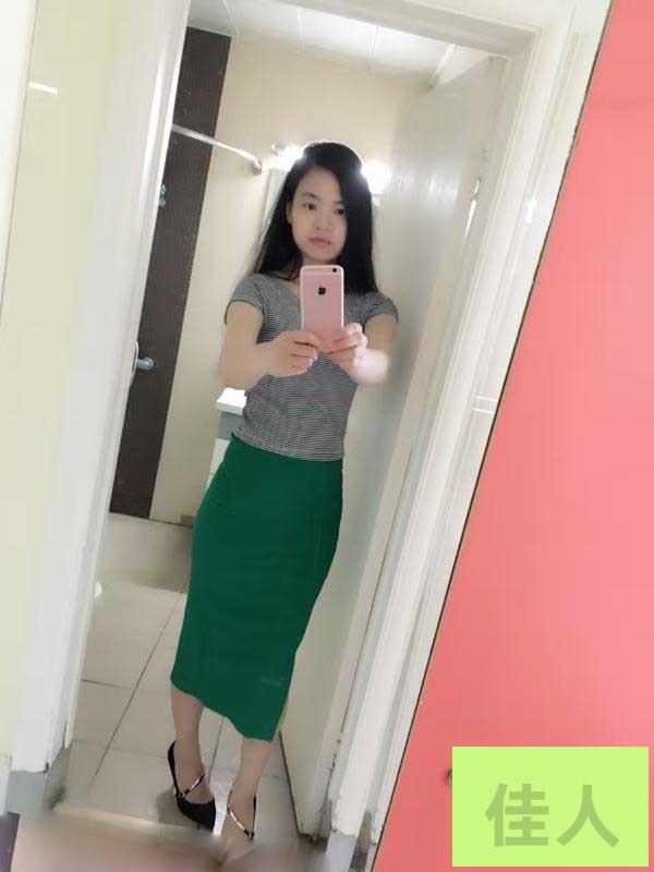 084002j3lv8ya00ee3zxla.jpg