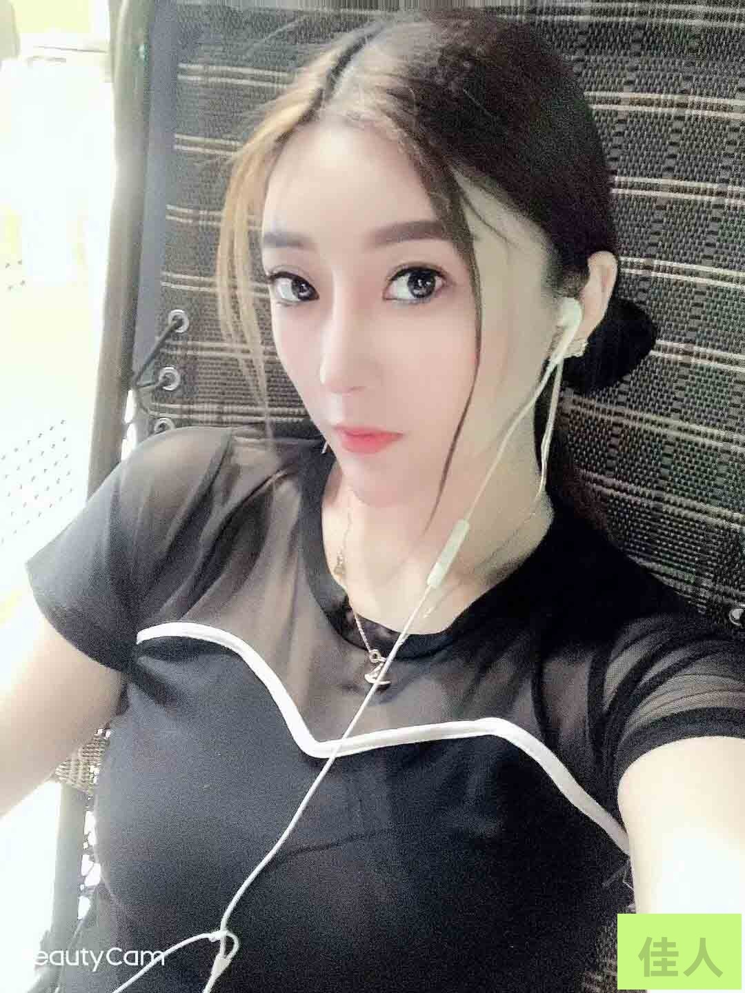023004hndlll5m5vutd955.jpg