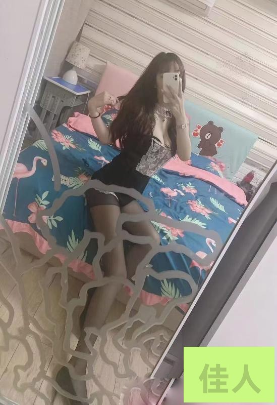 230002zmmmr8q995yu3rbo.jpg