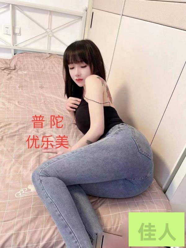 165901zb885tq5aaiawwpb.jpeg