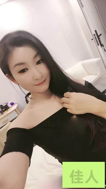 165903pb1thyjb21luzbg3.jpg