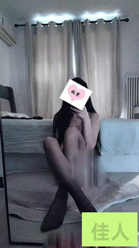 065902hymt99sa8yra0ars.jpg