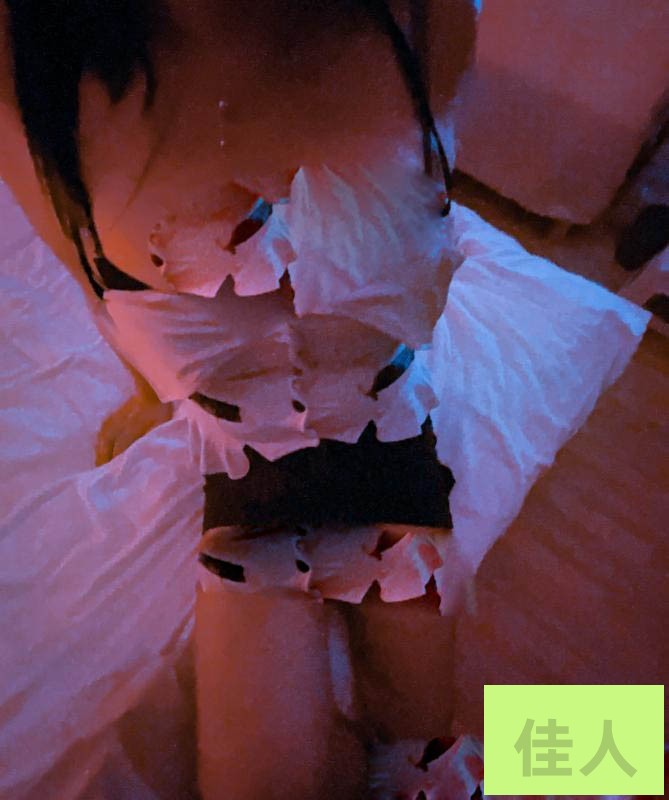 165901w8983hqy3dmzr8z9.jpg