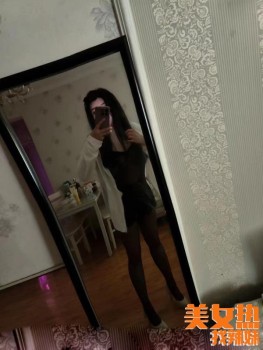165902gh7zy4s774nj4gny.jpg