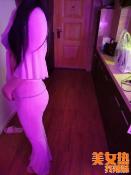 155901g7g4r93gqbxs7xxx.jpg