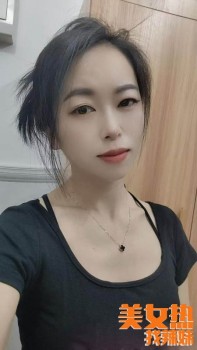 205901d6e9yl79q0oo9y9e.jpg