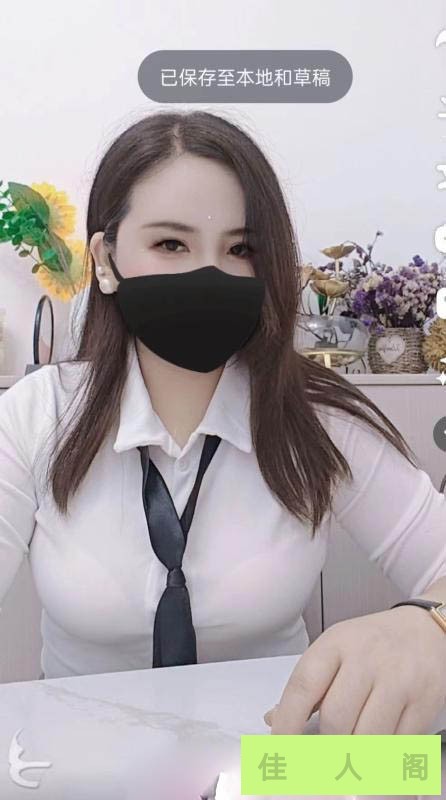 111003lqlxzxw55n0xonem.jpg