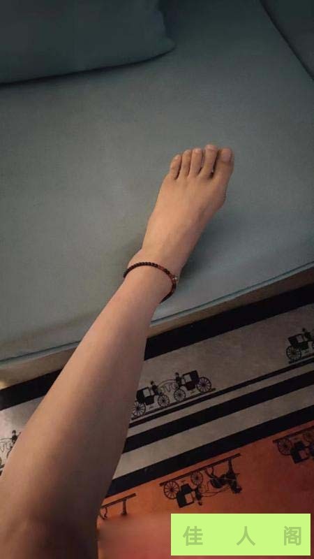 012002uzd0i2d7d54s0mtl.jpg