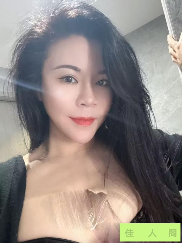 131505qzs8nxren06cq8sb.jpg
