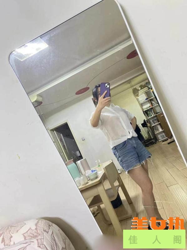 032001m3m4y59kpvtqef44.jpg