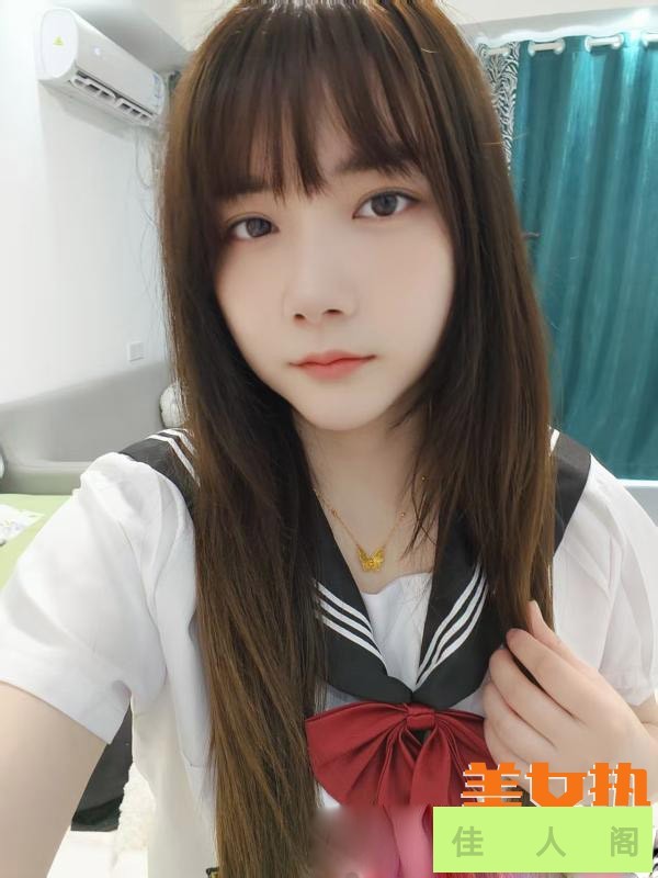 092002szwbbmdt6redsdt1.jpg