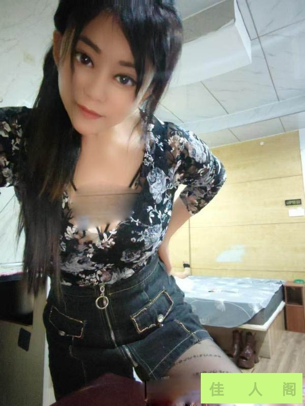 165501uozzqcrqe8c0f8rr.jpg