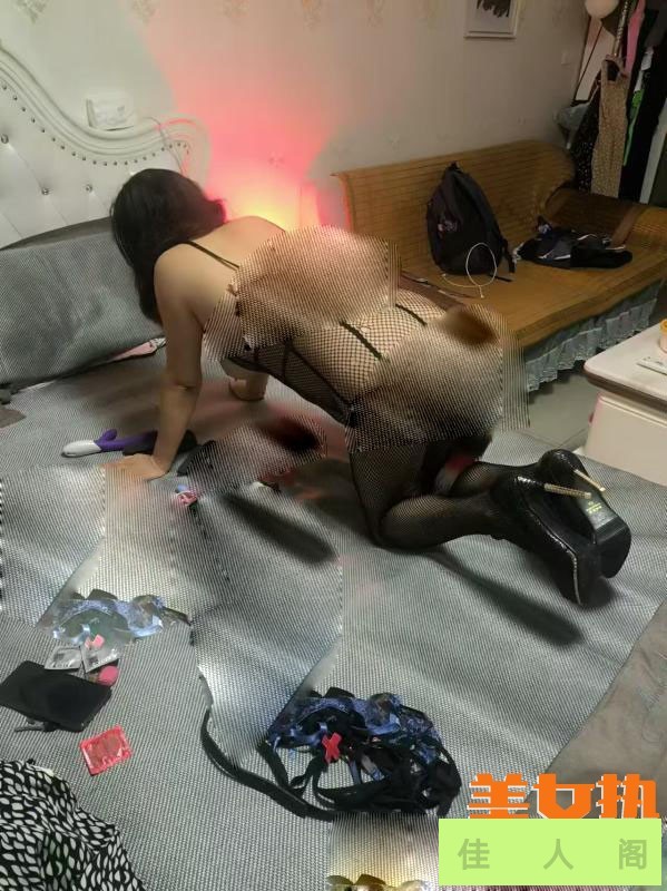 232507ysg3qirhy08hqdui.jpg