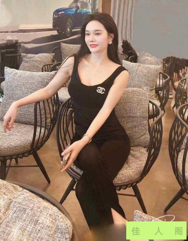 215000mz6pg4gqlq262ytg.jpg