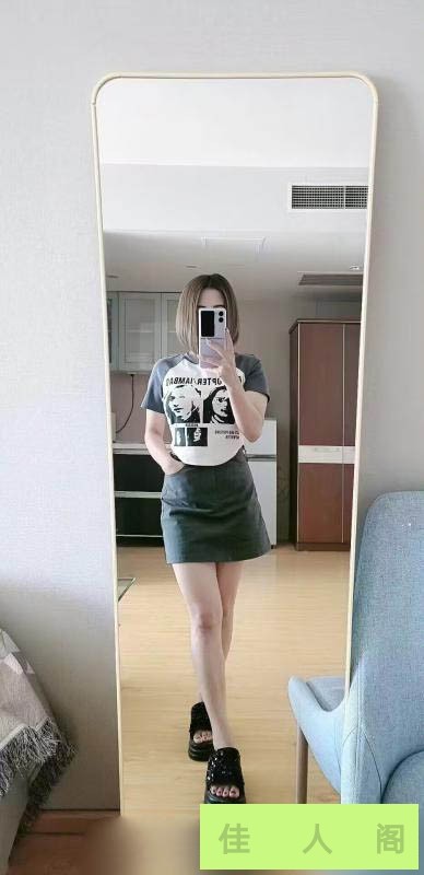 143000d3i42uiwd2f9p7u4.jpg