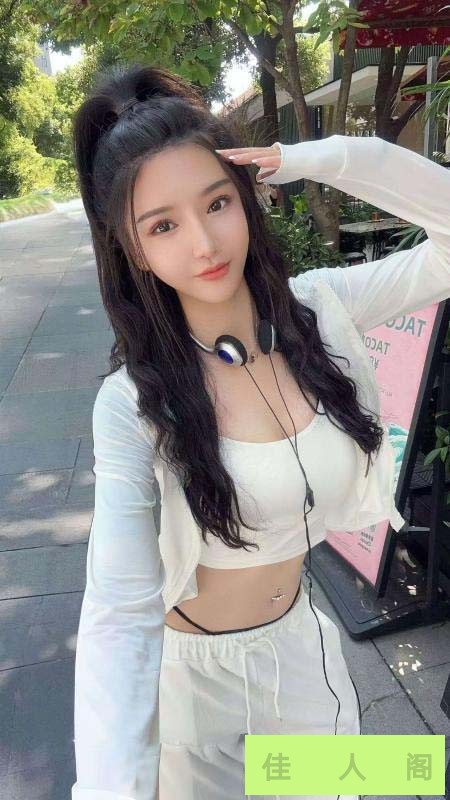 163001grrclcld7akqc7ur.jpg